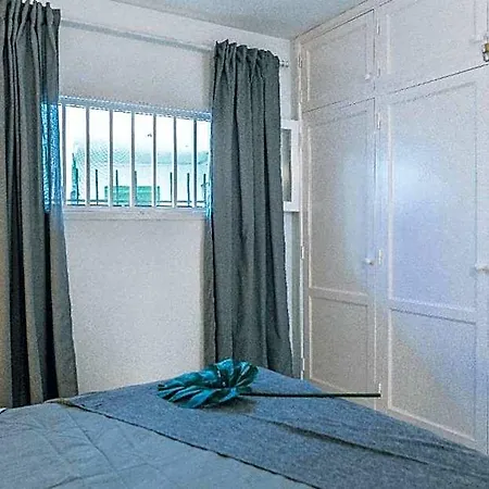 Location In A Great Complex With 300mbps Internet 公寓式酒店 卡门港